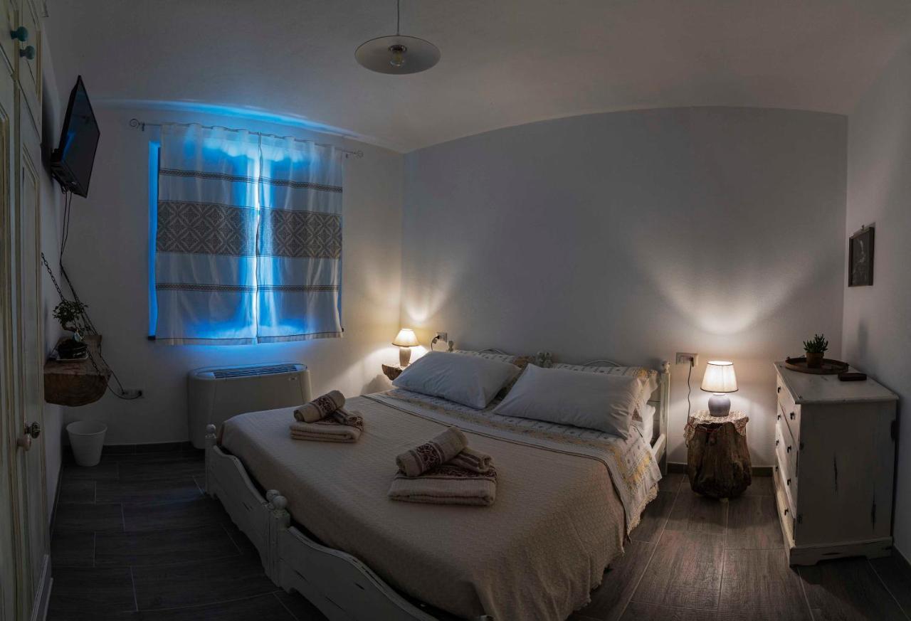 Marrùbiu La Vecchia Dimora Bed & Breakfast エクステリア 写真